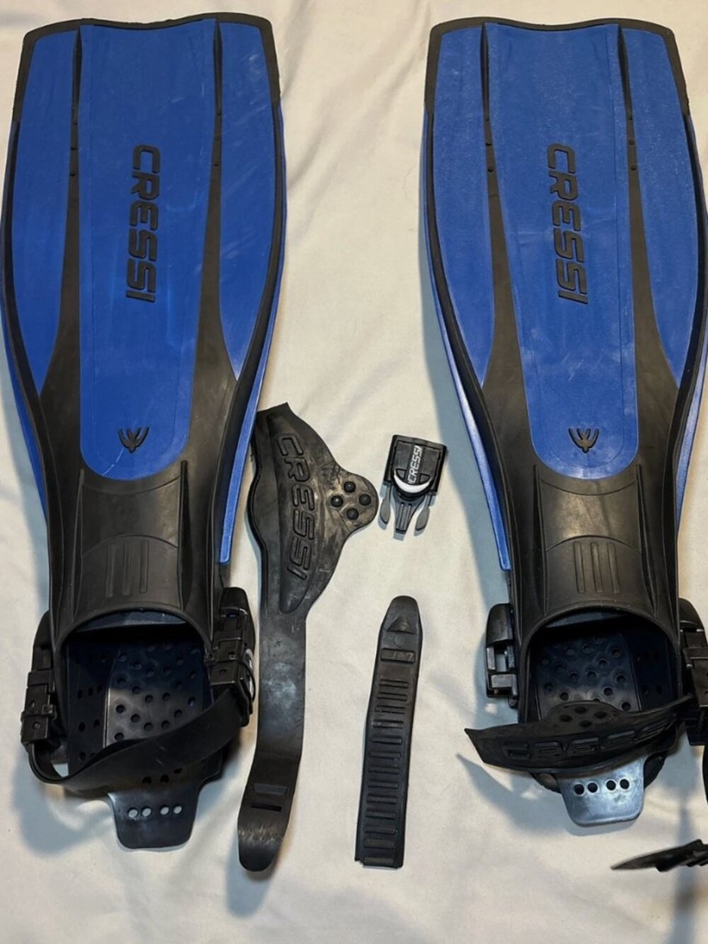 Cressi Pro Light XS Blue Fins DAMAGED